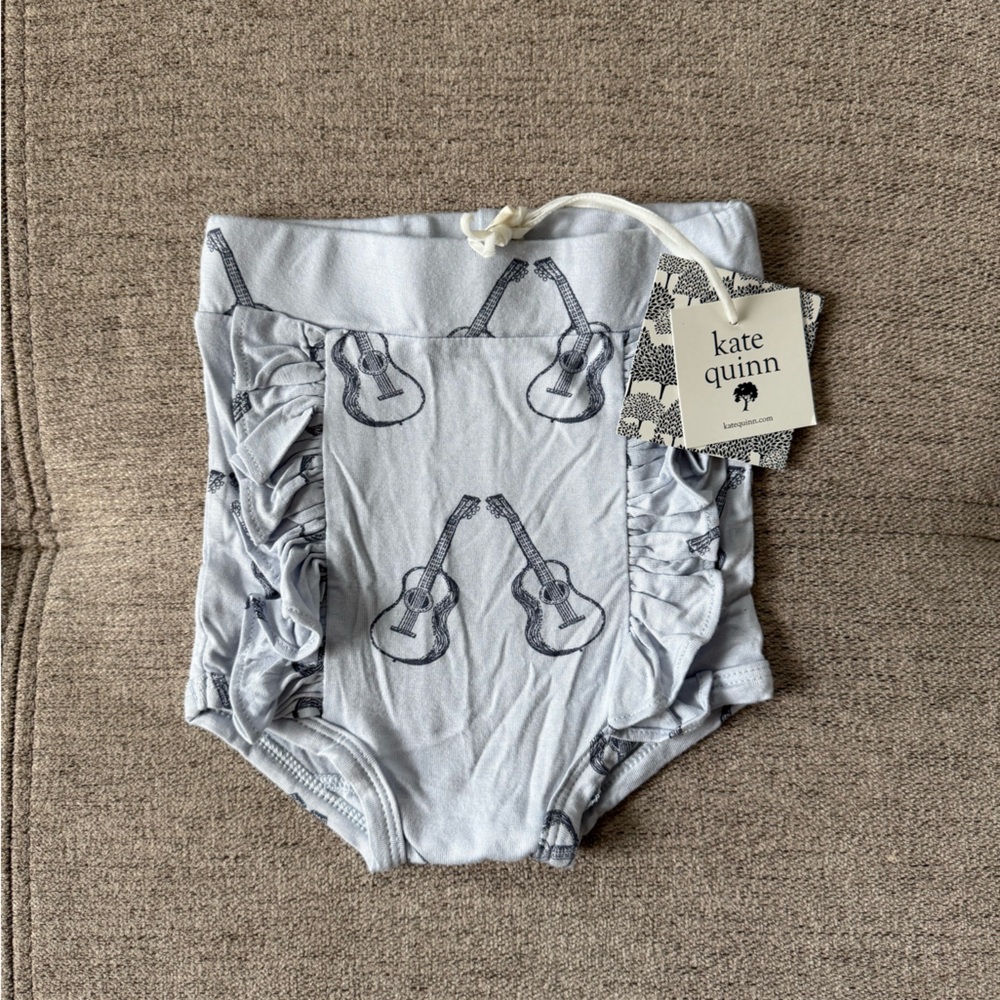 Kate Quinn bloomers